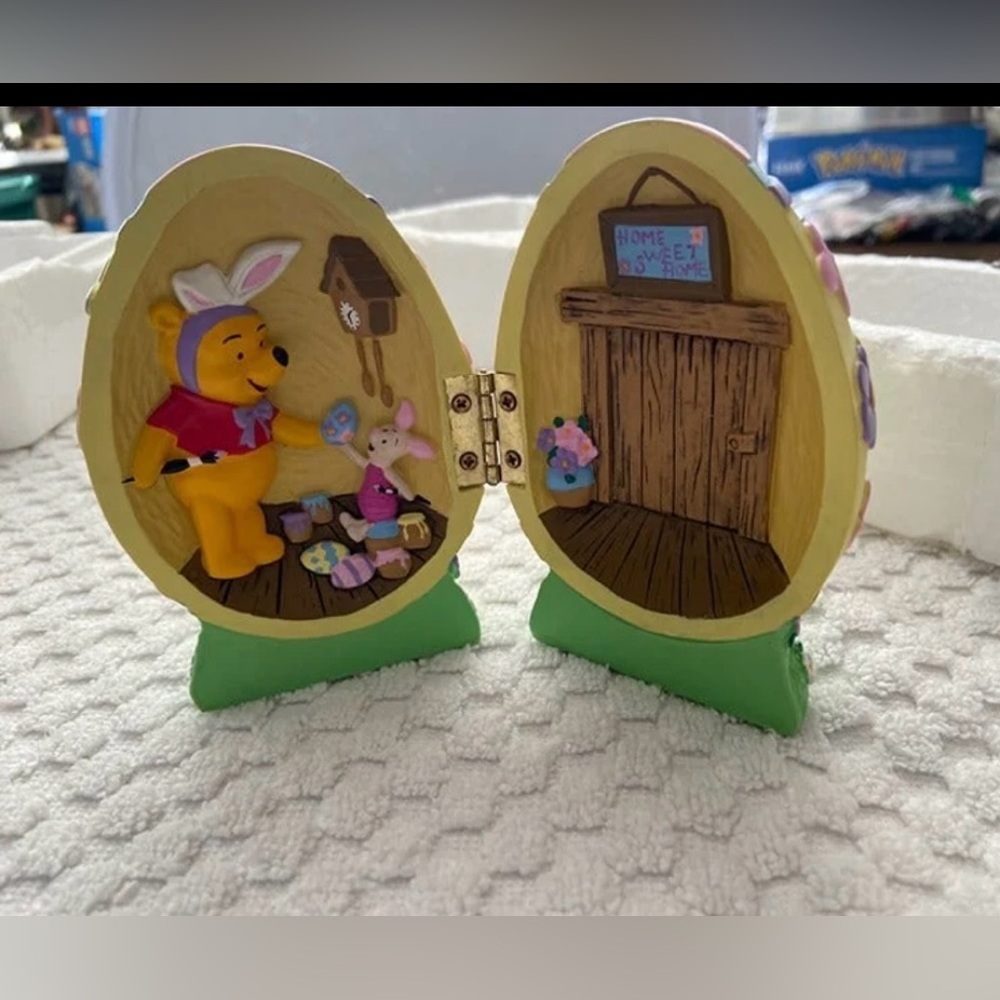 Winnie the Pooh & Piglet Hinged Easter Egg NIB Retired